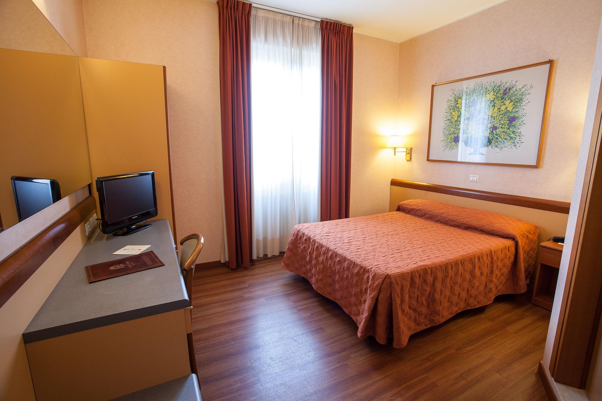 Hotel Esperia Rho Kültér fotó