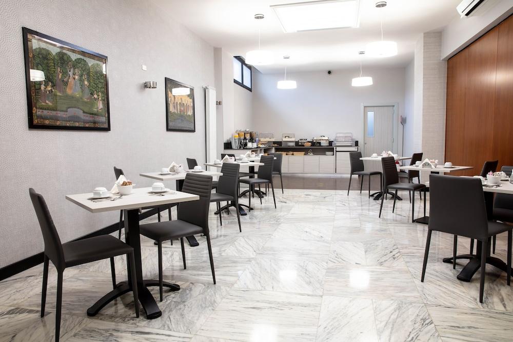 Hotel Esperia Rho Kültér fotó