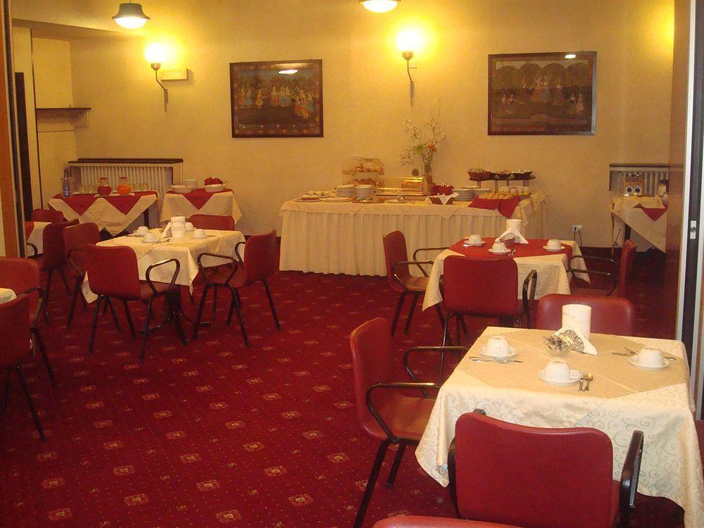 Hotel Esperia Rho Kültér fotó